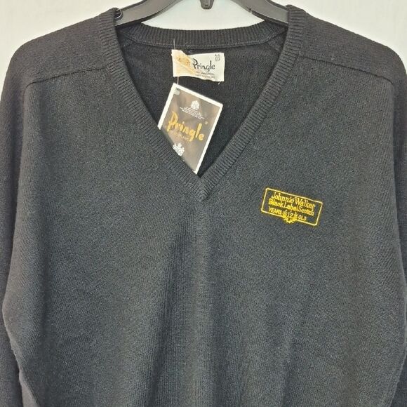 Vintage Pringle of Scotland Johnnie Walker Black Label Lambswool VNeck Sweater L - Picture 3 of 8